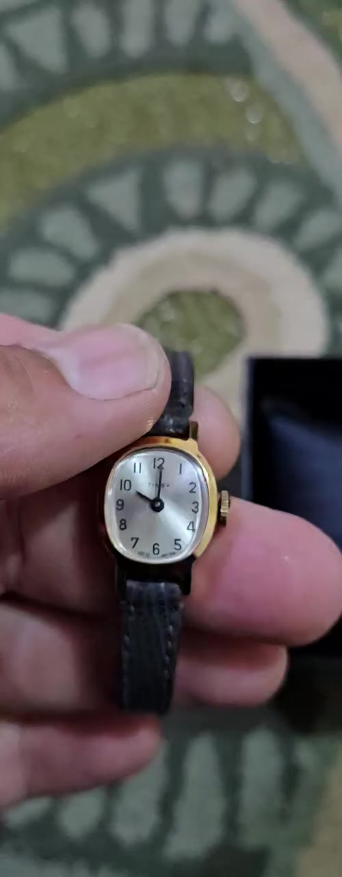 ساعة تايمكس نسائي نصب تكويك  ميلين طلاء ذهب  جديدة
سعر 50 الف مع التوصيل
للاستفسار متواجد خاص


**إذا كنت صاحب هذا الإعلان وتريد حذفه لأي سبب، رجاءا أرسل رسالة إلى الدعم الفني**