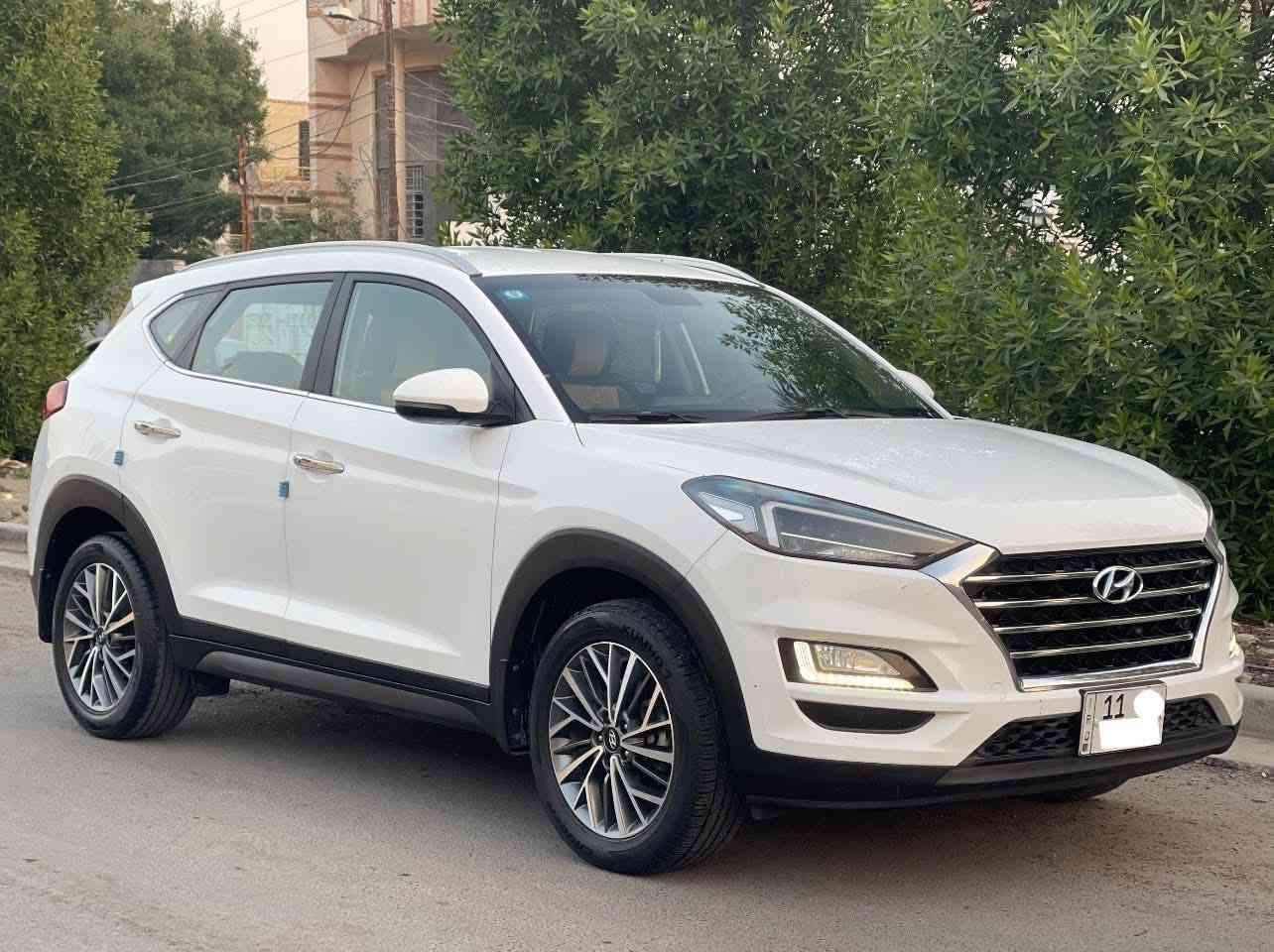 توسان 2020 خليجي وكالة القاصد كوري اصل فول مواصفات بأستثناء البانوراما بدون صبغ او فتح او تبديل  بيه بارد شي 
بسيط بالجنطه وقليل بالبنيد
 رقم بغداد بأسمي السعر 198 ورقه مكان السيارة البصرة للأتصال ***********
