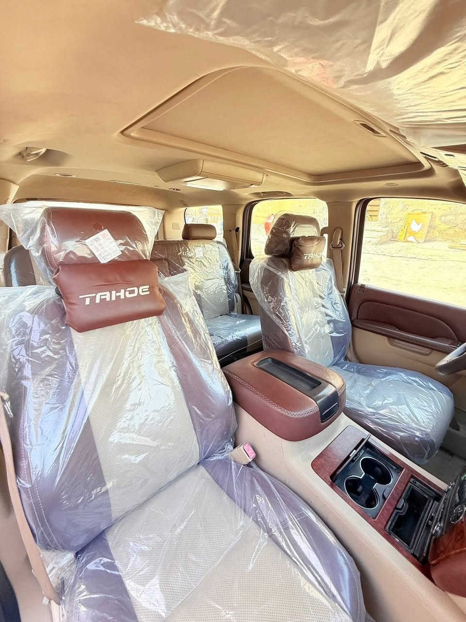 السلام عليكم تاهو 2010 LTZ
السياره جاهزه كفاله كص وفتح وإنتربول ومكينه وكير تبريد تدفئه    فول حاويه 

فول مواصفات  فتحه سقف تشغيل عن بعد ثلاجه تحكمات ستيرن شاشه تلفزيون كير ➕➖ صندوق كهرباء 

حداديه 100/100 مابيها اي نقص 

كشنات جلد تدفئه تبريد

كل كهربائياتها شغاله ترايك وين ماتريد 

 لايتات كلها LED زنون عالي ناصي بلاجكتورات 

اشاير بلمـري 

ويل 17 تخم تاير جديد 

بشـرط السياره متوم طبق الاصل شمالي 

مكان السياره ناصـرية مركز *********** متواجد واتساب واتصال ..
