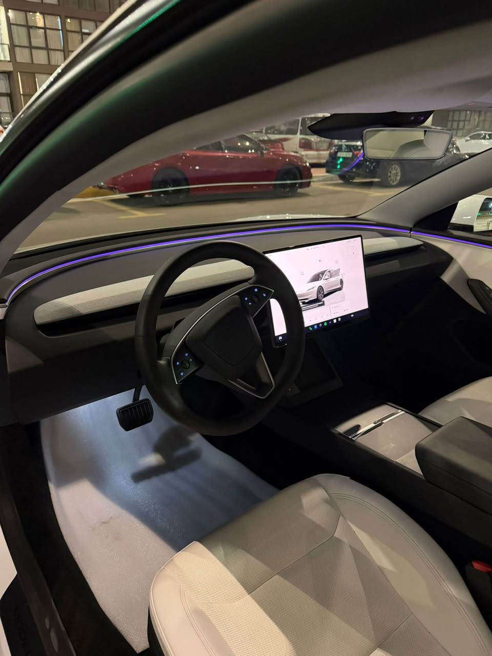 سلام عليكم
تسلا  3 تك ماطور 

موديل 2024

ماشيه 15

سياره قطعه وحده صبغ جاملغ لخلفي 

ايرباك برده فقط 

سياره جديده احلا من صور 

سعر 220وبيه مجال 

مكان بغداد حي جهاد الاستفسار ***********
