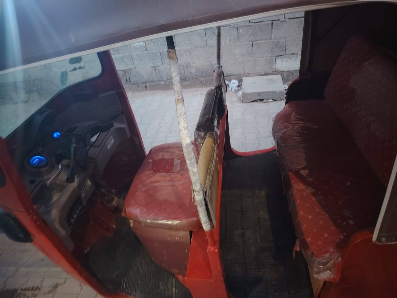 سلام عليكم  شباب تكتك موديل 18 شهر 5 تكتك مصوغه عام لجماليه مكينه ما عشرين‏ بكاني بغداد فلكت حي نصر ‪***********‬‏
