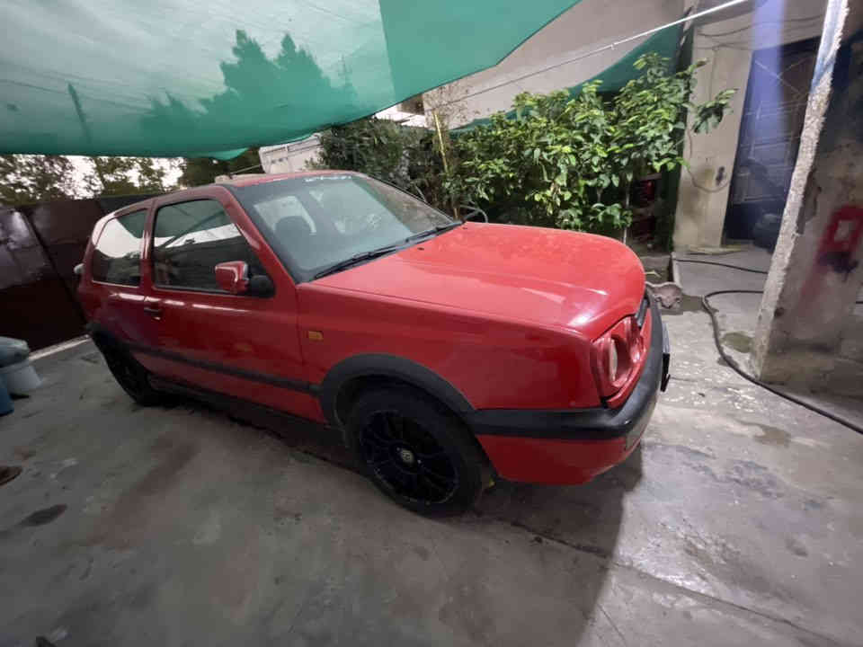 سلام عليكم كولف 1994 سياره جاهزه من كلشي مابيها نقص كير عادي محرك 1800 كابريتر دوش المرغوب سياره رقم الأنبار مشروع وطني تبريد ثلج مالتها تايرات جديده ويل كب باتري جديد  كهربائيات كلها شغاله سياره كلشي بيها جديد خير من الله  سياره كفاله تحويل شوكت مايعجبك سياره عارضها ب 40 وبيها مجال وشعندك مراوس نزل بل تعليقات رقمي ***********
