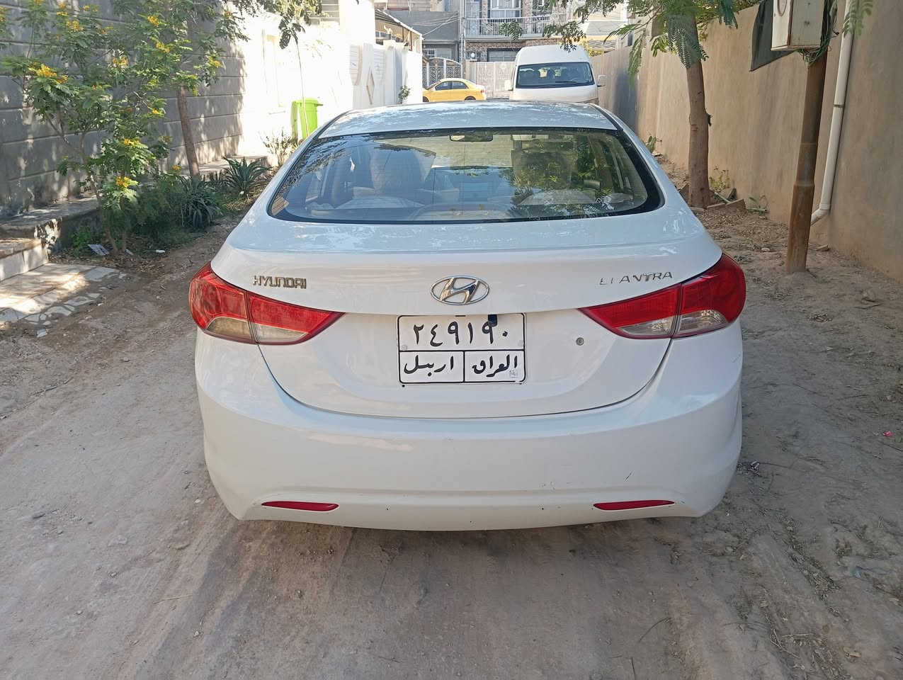 السلام عليكم.
النترا موديل 2011   مكفوله من الصبغ رقم اربيل محرك 1800 مواصفات شاشه كامره  اشاره بالمري تحكم جه وحده سعرها 105 مكان بابل بكرلي .
***********
