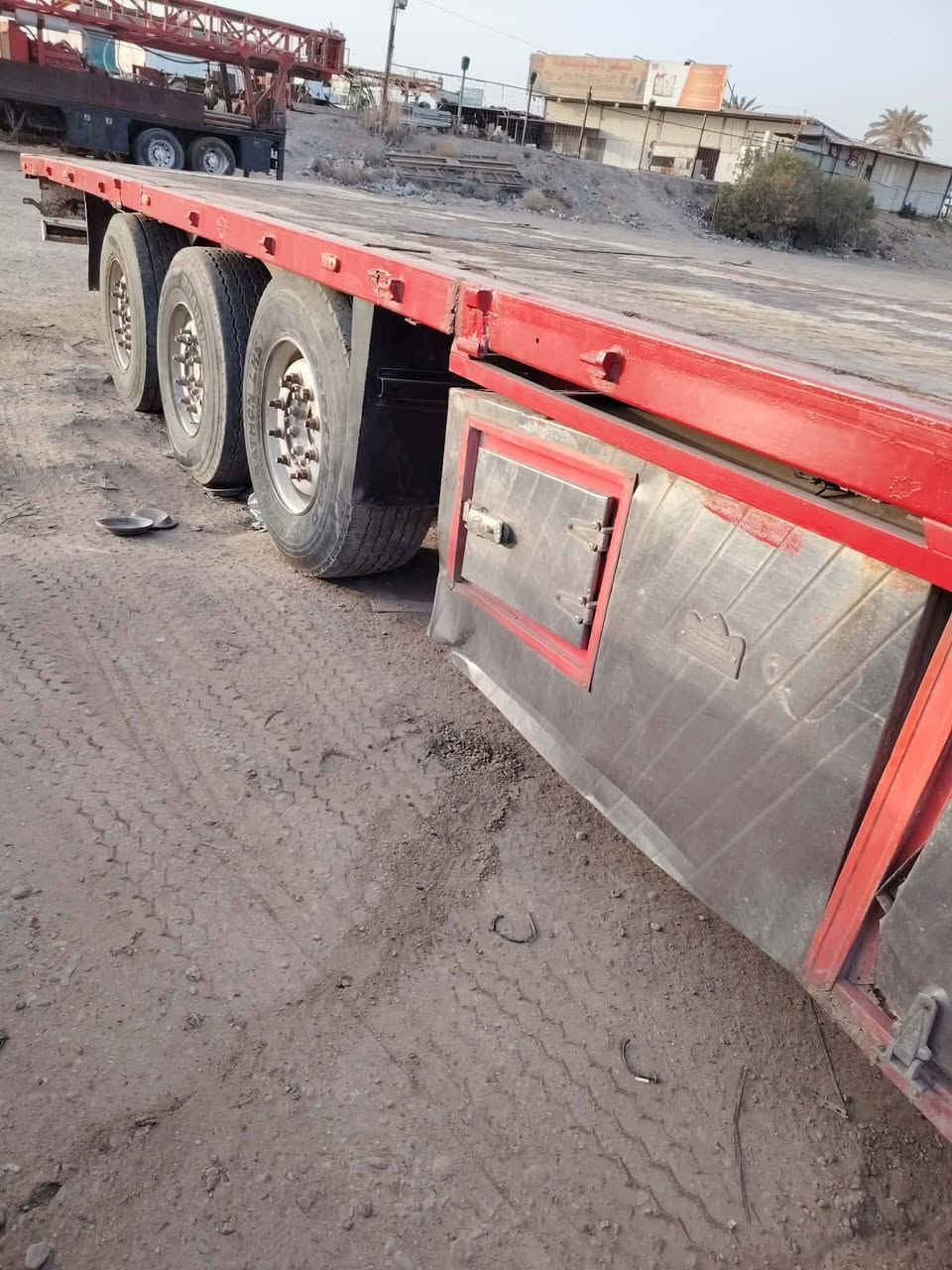 سلام عليكم سكانيا البيع راس وعرابانه مربوطه2005 تحويل مباشر السيارة مكفول كفاله عامه السعر 250وابيه مجال***********
