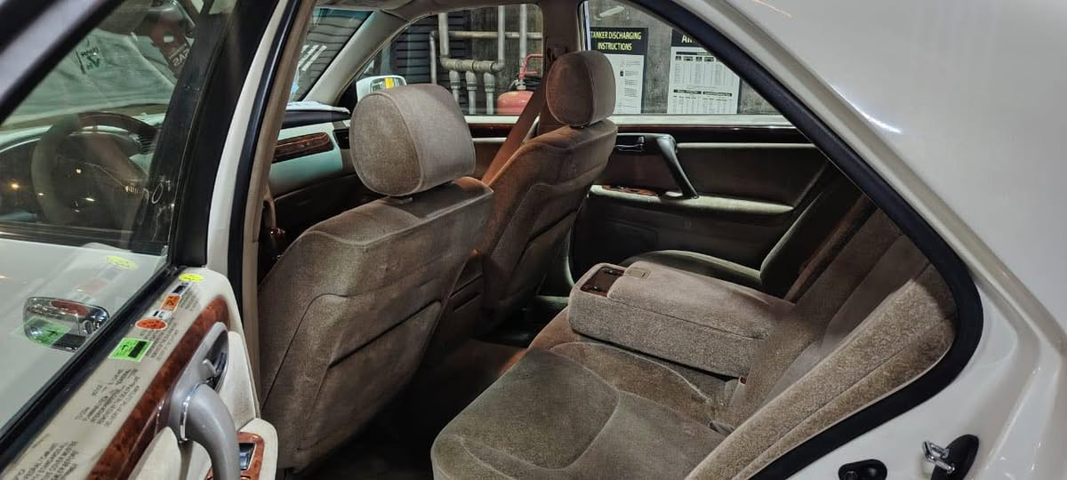 سە رە تا بە ناوی خوا 💎
ماشاللە لە مالی هە موو لیک ❤️
مە لیکە 🇰🇷
موس موس ✔️
دو رە نگئ موزی ☑️
٢٠٠٢📅
٢ دوگمە  پە ردە 
٤ کوشن کارابا 
ناوزە رد  داژبل نە جە ف
مە کینە ١٧١ دیفور بجوک 
بی بویاخ عیراق و ئە ورپا  بە س شوین موس بویاخە 
بی جال بی شوخوت 
تایە و ویل تازە 🛞
بە شە رت  گیر و مە کینە 👍
تە بریت و گە رمی مە زبوت 👍
بی دوکە ل 👍
کامل پوڵیش و حە مام کراوە ✔️
هە موو گیان جایز کراوە ✔️
تکایە مشتە ری تیل بکات 💲💵
***********📞💬
لە گە ل ریزم ئە دمین گول ❤️🌹
