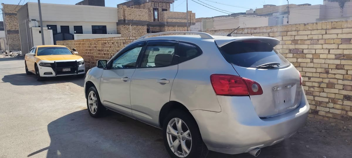 السلام عليكم للبيع نيسان روج سياره جديده                   موديل 2009 صبغ درجه  اولى بدون ضربه  رقم بغداد دولي سنويه مجدده تخم تاير كهربائيات شغاله حداديه جديده  دواخل جدد السعر ب 60 وبيها مجال العنوان الديوانية رقم التلفون *********** متواجد علا الخاص
