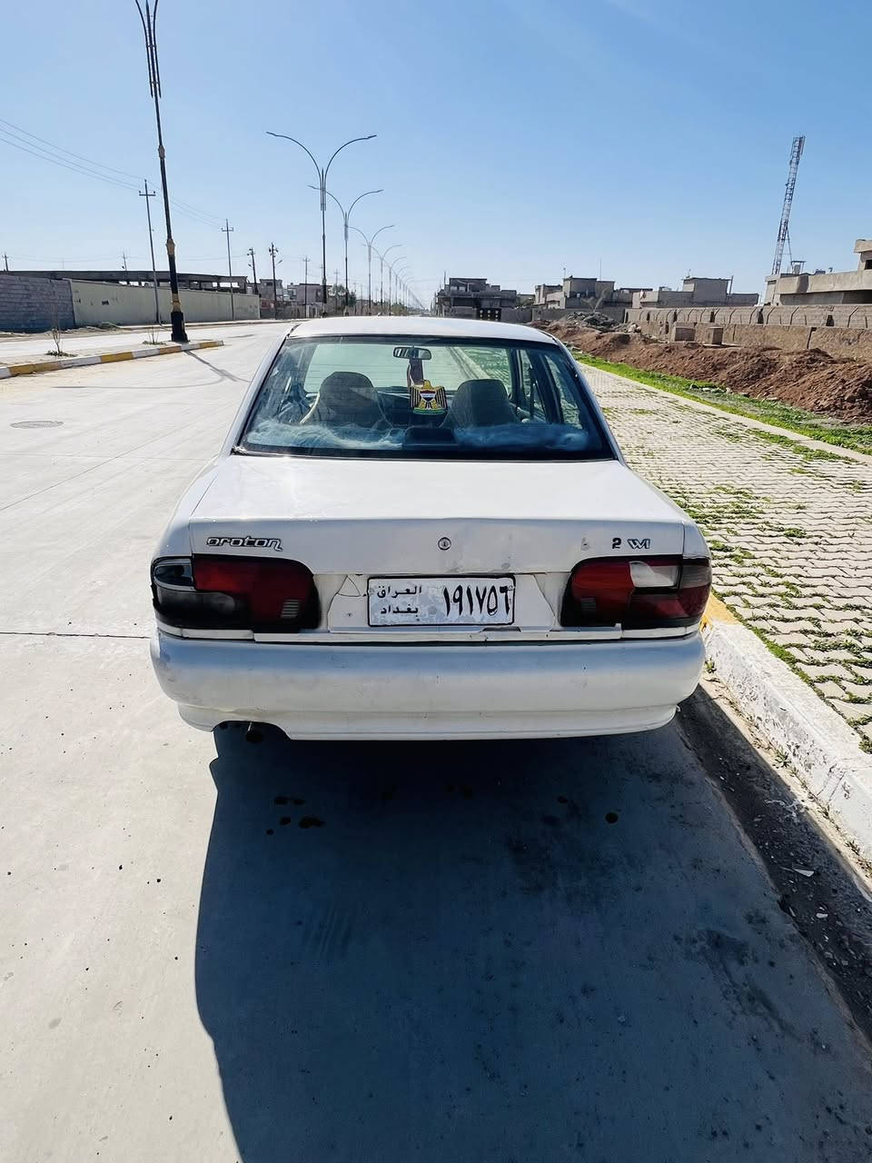 📢 بروتون2002  للبيع – حره 
🔹 الوصف:
▪️ رقم بغداد حره 
تحويل وكاله 
▪️ كشر شوف العين
▪️ غرفته جديده 
▪️ تبريد – تدفئة شغّالة
▪️ محرك شرط كير شرط
▪️ اقتصادية جداً بالبنزين
▪️ صدر جديد
▪️ ستيرن جديد

💰 سعر 23$ وبيها مجال
📍 
📞 للتفاصيل التواصل على الخاص او الاتصال ***********
