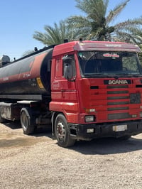 سكانيه بطة  موديل 1996  صهريج  سعر 215$ و بيها مجال  07800997005