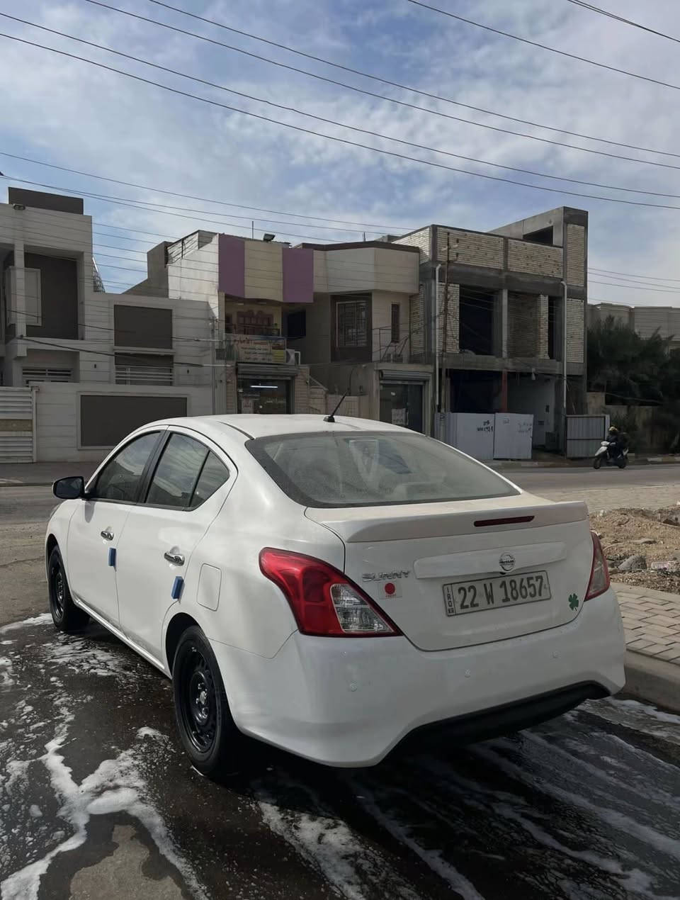 سلام عليكم
نيسان صني موديل2025 
كفالة عامه من كلشي 
دوشمة عامة ارضية جلد كشانت النواب 
🔴سيارة باسمي سيارةباسمي🔴
***********
مكان السيارة كربلاء المقدسة
