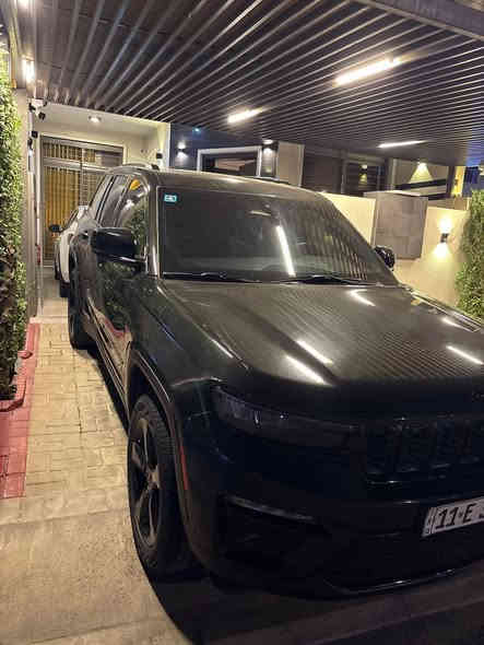 جيب امريكي لمتدد بلاس 2023
لون اسود 
حادثها طلقات بدوووووون ايرباك صبغ جاملغ خلفي وباب فقط
رقم بغداد بااسمي هزه وسنويه ورقم الجديد
السياره مكفوله كير محرك صدر تبريد على وضع الشركه 

المواصفات :
* دفع رباعي 4x4 . 
* تحذير النقطة عمياء ⚠ .
* سقف بانوراما . 
* شاشه كبيرة 
* نظام الخرائط (GPS) .
* ستيرن كهربائي . 
* المصابيح الأمامية زنون .
* كشافات الضباب زنون .     
* تشغيل عن بعد .
* صندوق كهربائي ..
* حفظ وضعيات الجلوس (ميموري) . 
* المقاعد الأمامية كهرباء
* المقاعد الأمامية تبريد وتدفئة .
* المقاعد الخلفية تدفئة وتبريد
* حساسات أمامية . وخلفي
* تدفئة ستيرن . 
* بخاخ ماء على المصابيح الامامي..
* مانع تصادم خلفي .
* خمس كامرات . 
* محدد سرعة 
* نظام التشغيل والاطفاء الاوتوماتيكي ( Auto Start System ) .
* نظام بريك اوتماتيكي ( Auto Break System )
* اناره داخليه متغيره
* جنطه كهرباء
* داخل اسود
* لدات امامي وخلفي
* تحكمات ستيرن فول
* شاشه اعطال
* كير ماوس
* اربعه انظمه قياده
* رادار 
* وباقي المواصفات المعروفه 
* V6 محرك 

مكان السيارة بغداد
للاستفسار 📞
0771 060 6806
