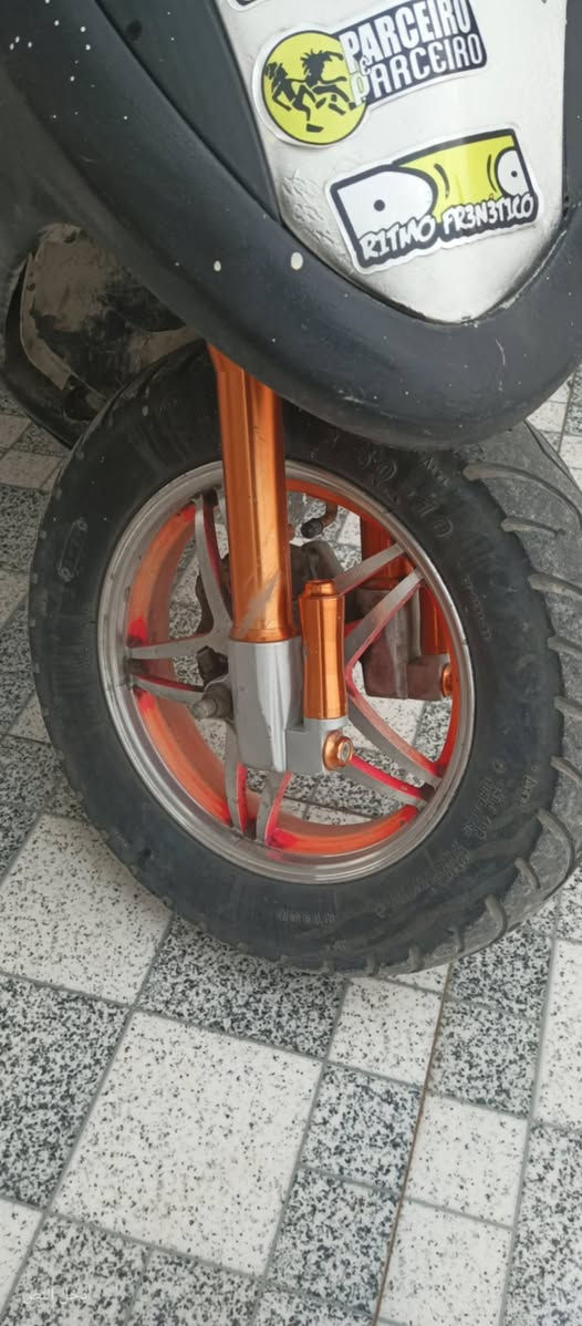 سلام عليكم ماكس للبيع بوشه 55لا نتقيص ولا تبخير ولا تجفيت شرط محرك صلف بكل وقت سعر 350بيه مجال ***********
