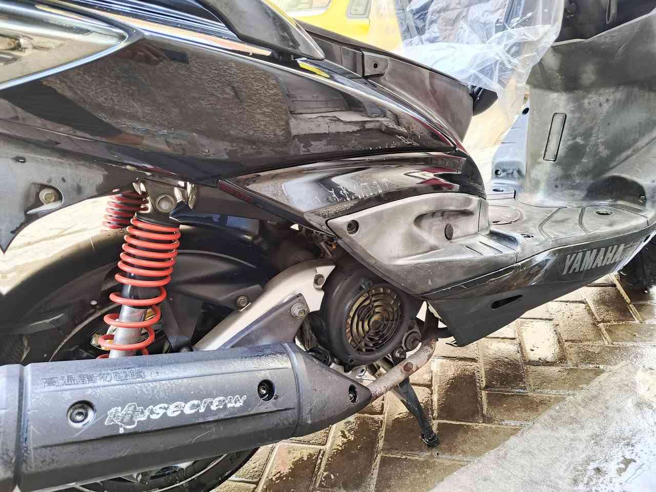 السلام عليكم.. دراجه سكنك رمبه
بشرط برغي مامفتوح بيه دارجه على وضع لبلاد صارله شهر  
جيب فيتر وياك وتعال افحص  السعر ميلون و 500 وبيه مجال 
مكاني بغداد


**إذا كنت صاحب هذا الإعلان وتريد حذفه لأي سبب، رجاءا أرسل رسالة إلى الدعم الفني**