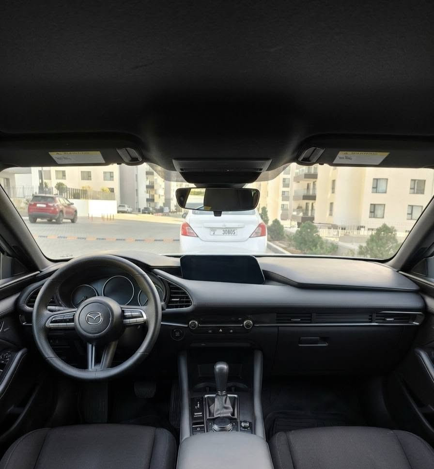 Mazda 3 salect 

- [ ] مازدا ٣ 
- [ ] موديل 2021
- [ ]  مەكينه ٢.٥ لتر بێ توربو و مەرغوبە
- [ ] بي دبل اكسل
- [ ] تبريد پيانو
- [ ] ويل ١٨ بيلادي 
- [ ] چوار جام ئۆتو
- [ ] لايت به رزو نزم ئوتو 
- [ ] فلجه ئوتو 
- [ ] بسمه

- [ ]  تەحدید سورعە
- [ ]  ڕادار
- [ ] ڕادار خه تى جاده
- [ ] ئۆتۆ ستۆپ 
- [ ] ئوتو هولد و بريك بسمه  هتد…..

- بۆیاخ: بۆنیت

 سارد: تەنها چەند پەنجەیەک لە چەمەلەغی سایەقی هەیە

-تەنها 31 هەزار مایڵ ڕۆشتووە.

- [ ] سعر 130 

مۆبایل: ***********
سەیارەکە لە سلێمانیە السليمانية, العراق
