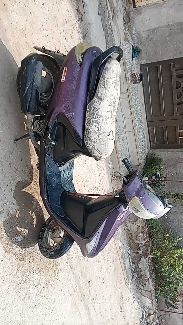 سلام عليكم فراشه البيع نضيفه شغاله نقص برغي مال تفلس وباتري اسعر 225 بهي مجال تواصل رقم ***********
