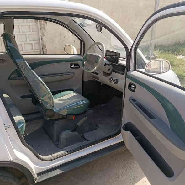 سياره كهرباء موديل 2024 جديده من الشركه المدى 120 كيلو السعر 5ملايين و500 العنوان الشباب حي الإعلام للاستفسار الاتصال على الرقم ***********
