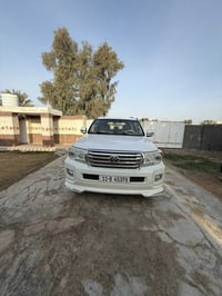 لاندكروز • ٢٠١٣ • رقم بغداد