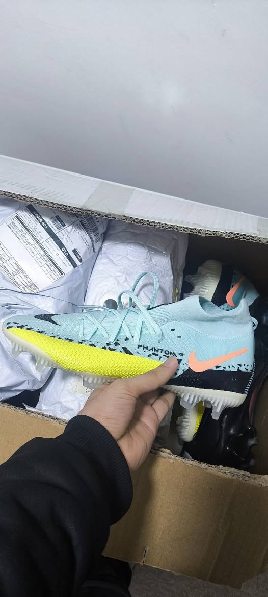 قطعه عل 25 بضاعه أوربي اصلي شرط الفحص القطعه ب 25


**إذا كنت صاحب هذا الإعلان وتريد حذفه لأي سبب، رجاءا أرسل رسالة إلى الدعم الفني**