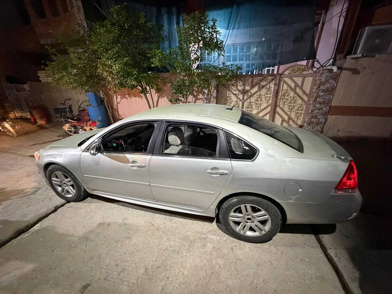 امبالا 2012 صبغ عام بدون حادث بدون معجون مال مستعجل عندي ضرف ودبيعه اليوم قبل باجر مكينه كير مكفوله رقم ديالى دولي تحويل ثاني يوم 
سياره نضيفه سعر كلش مناسب 56 بيه مجال للشراي ديالى بعقوبه 
***********
