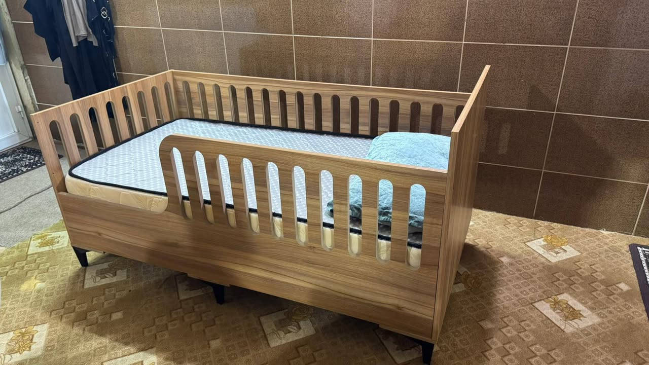 سرير نفر للاطفال للبيع 
اليريد يفوت خاص


**إذا كنت صاحب هذا الإعلان وتريد حذفه لأي سبب، رجاءا أرسل رسالة إلى الدعم الفني**