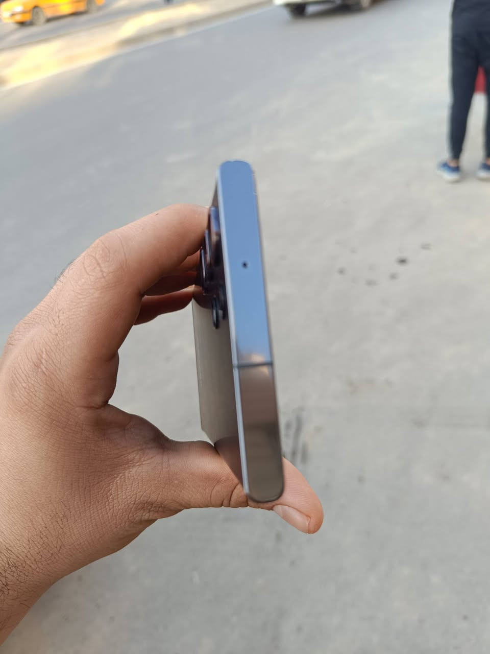 سلام عليكم s23Ultra ذاكره 512 شرق اوسط الجهاز نضيف كلش مكفول من كلشي فقط مبدل ضهر السعر 690 وبيه مجال بسيط عنوان بغداد الشعله 
***********
