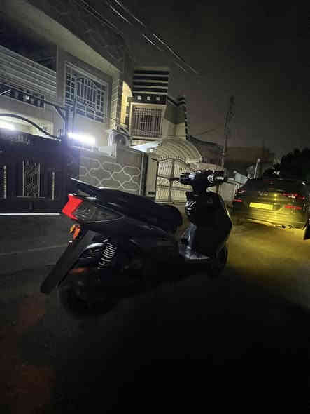 سلام عليكم دراجه سكنس فحل كابريتر للبيع دراجه حلو ونضيفه كما دشوف بعينك وكهربائياتها كلها شغاله لايت عالي ناصي ابيض واصفر وئشاير شغالات مكينتها حلوه السعر 675 وبيهاااا مجال للطيبين العنوان بغداد حي الإعلام الرقم ***********
