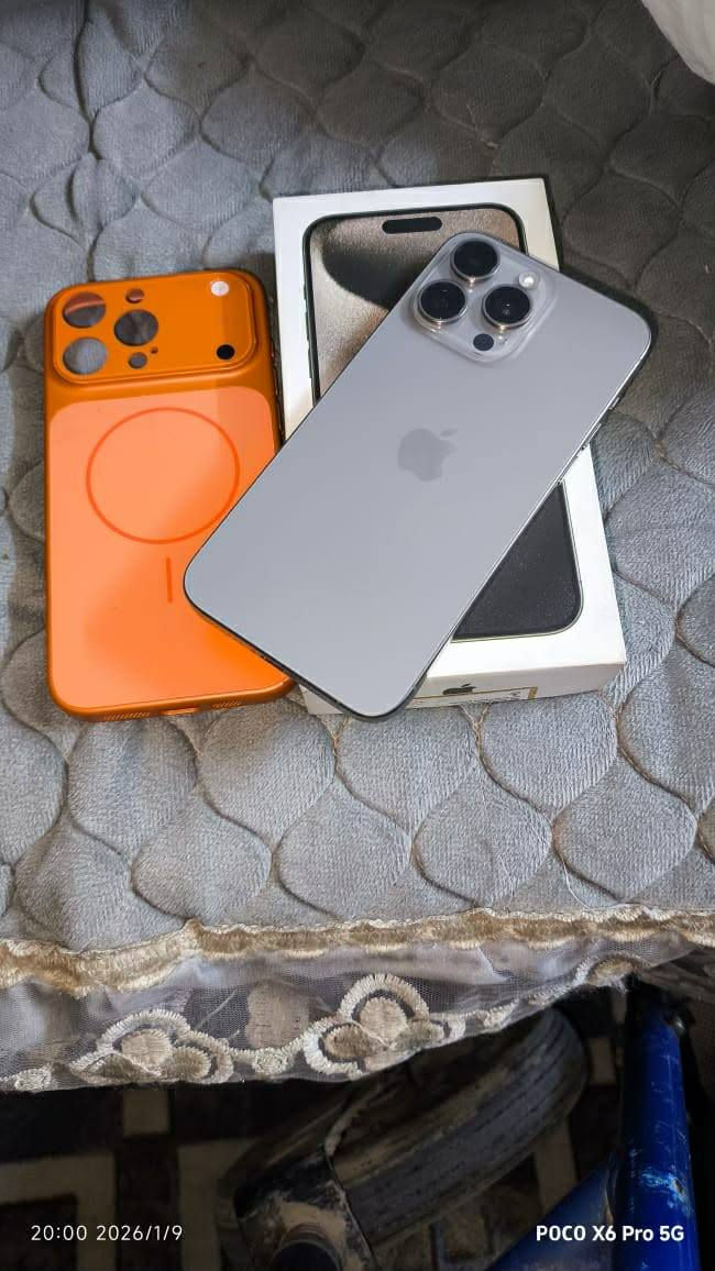 ايفون15برو ماكس بطارية 96 شرق اوسط
مشحون 187 مرة  جهاز شرق أوسط وتر برو روح فحص وين متريد ملحقاتة موجودة اي شخط مابي جهاز جديد

السعر مليون  
بي مجال حك جيه 
العنوان النجف. مكلف بلنشر

للاستفسار ***********
