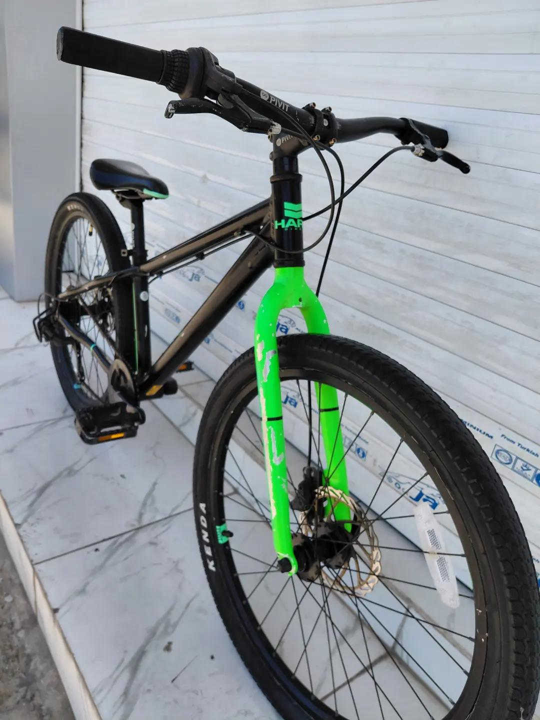 HARO حجم 24 فول المنيوم دراجة مميزة واحترافية 7 سرعات من SHIMANO السعر 215 الف شامل التوصيل    ✈يوجد توصيل لجميع المحافضات ✈ كركوك مدخل سايدين حي الاسرى والمفقودين  معرض ابو شيفان ( *********** )
