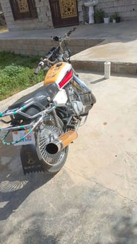 ايراني للبيع مكفول من كلشي 4 كير اوراق كامله للبيع500 وبي مجال قليل حڰ...