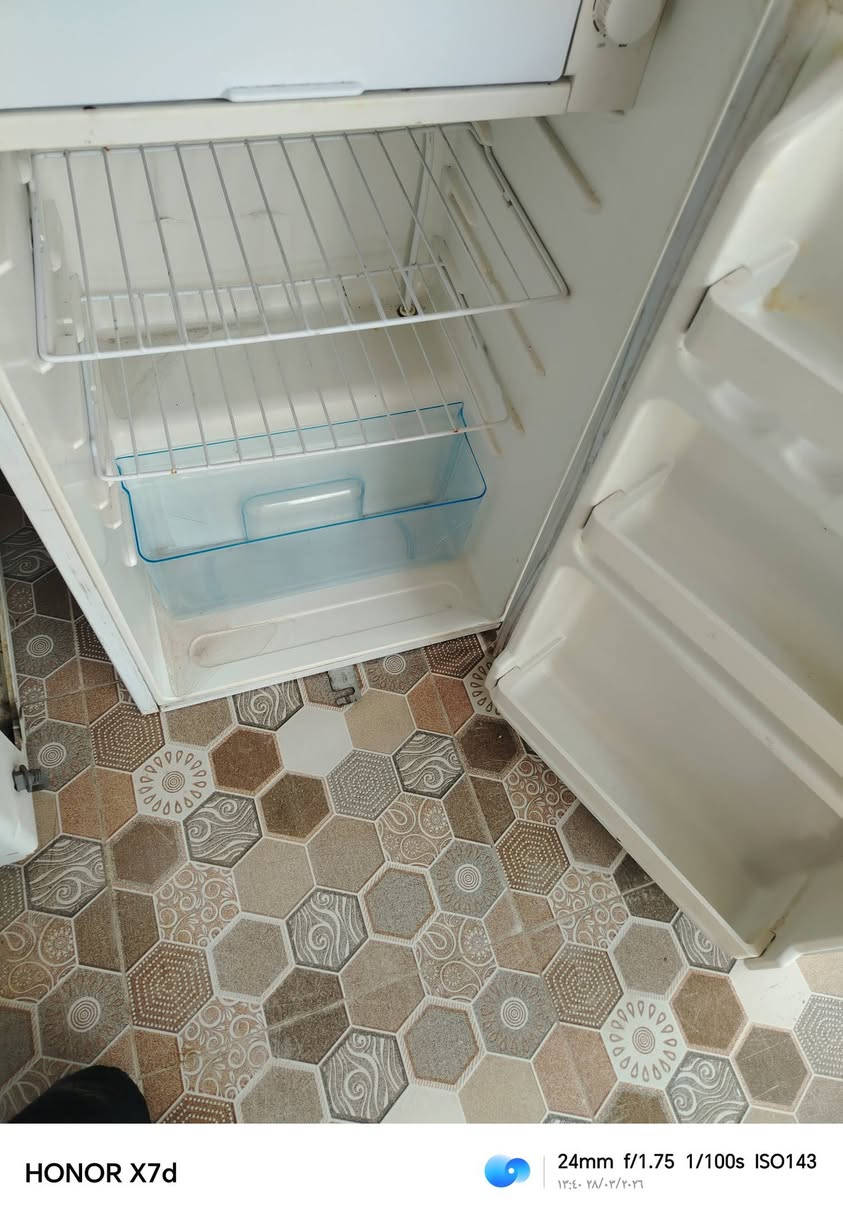 كنتور ابو بابين السعر ٦٠ ثلاجه صغيره السعر ٦٥ البيع الاتصال ***********
