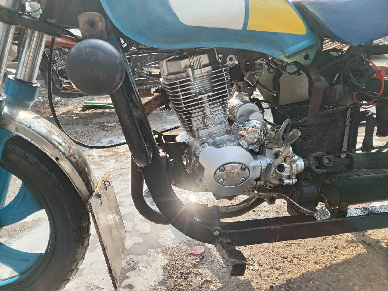 ياالله السلام عليكم ستوته كربلائي موديل 2018طالعه بشهر 12يعني بنهايه الشهر كهربائيات شغاله شاصي مكفول من اللحيم والخياس اوراق أصولي مكينه ام تي ار بعدهي جيس تشلع شلع كهربائيات شغاله العنوان البصره ابو الخصيب باب طويل رقمي *********** السعر 1650وبيهه مجال يرحم والديكم الموشراي لايتعبني
