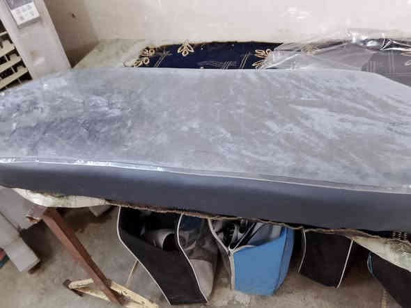 تغليف كاعيه وكشنات ارنب مع مقاعد نايلون ***********
