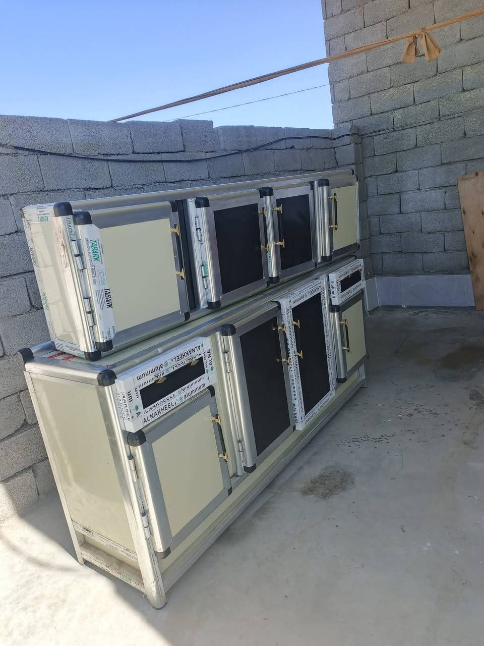 السلام عليكم كاونترات للبيع نضيفات السعر اتصال واتساب ***********
