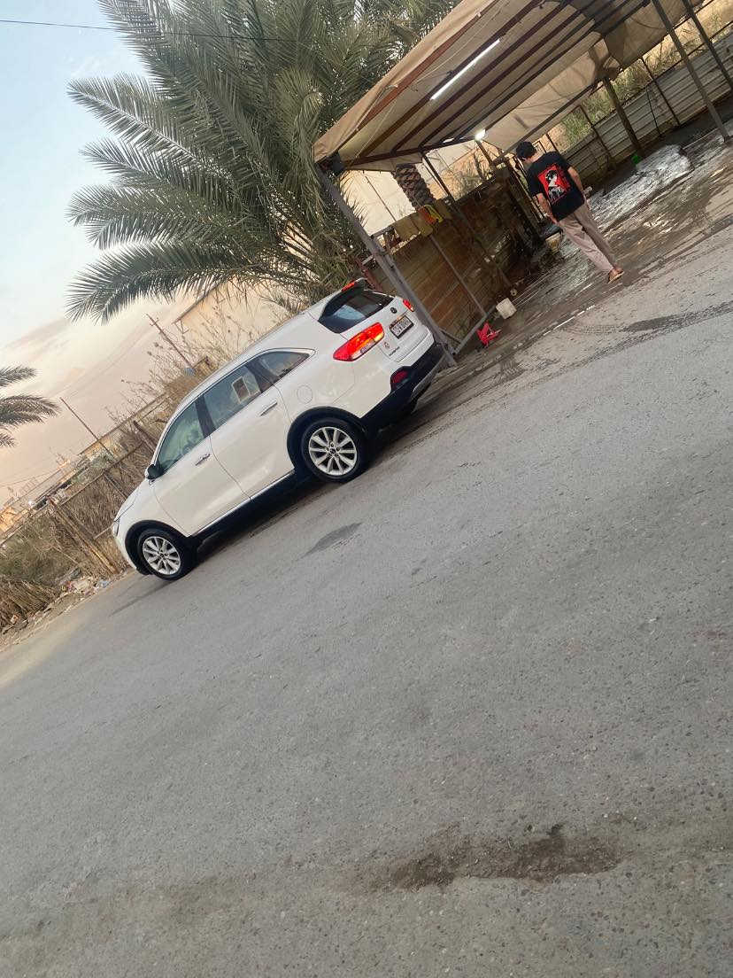 السلام عليكم
سورنتو 2016  ( خـليـجـي ) 
محرك سته  ضمان شركه لدوليه

لغود وشواصي وكير ومحرك مكفولات  
  رقم بغداد الجديد  باسمي  تحويل مباشر 
مكانه بغداد. الشعب

 مواصفات السيارة
1.بصمة فول 

.حساس امامي خلفي 
.ويل كب عدد 4
6.اشاير بالمري
7.كروز سرعة
8.تحكم ستيرن
9.مري شفط

11.بك لايت لد
12.نضام ترحيب
13.محرك 6 سلندر 3.500
14.Aux
15.Bluetooth
16.Usb
17.Gbs

20.اريل نفكيشن
21.كشنات جلد 
22.مقاعد عدد 7
23.ثلاث قطع تبريد
24.Abs
25.يدات كروم
26.درايف مود اربع وضعيات للقيادة
27.بصمة ابواب
28.كشن السائق والراكب كهرباء
29.السبير المقدس مانازل 
30.كامرة دوارة
31.لد نهاري
32.Androied outo
33.apple car play
34.مانع انزلاق
35.اوتو هولد
36.شاشة اصليه جي بي اس
37.تبريد بيانو لمس
38.انارة محيطية

40. تبريد منفصلة
للاتصال  ***********
