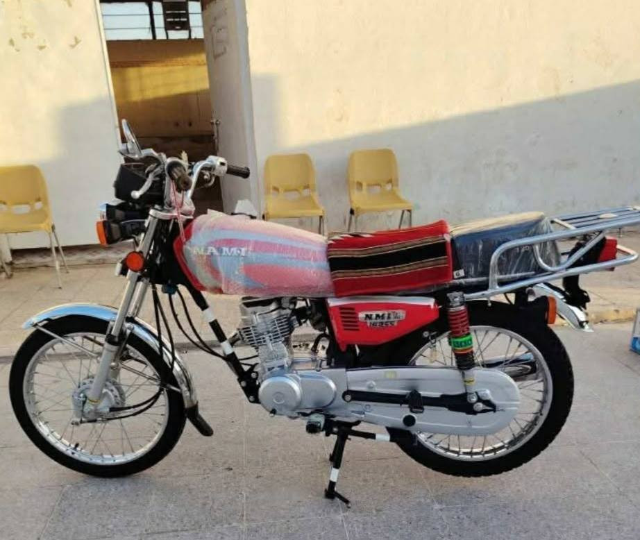 سلام عليكم دراجة نامة شلامجة مديل 23 و طالعة 24 كفالة عامة هاذة رقم ***********
