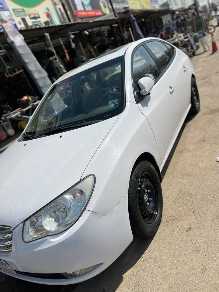 النترا خليجي 2011 للبيع مكينة 2000
مواصفاتها
اشاير مري 
بانوراما 
شاشة +كامرا
تخم تاير جديد
مكينة گير خير من الله 
ضررها 4 قطع 
السعر 110 وبيها مجال  
جاهزه من كلشي نقص مابيها 
للاستفسار ***********
