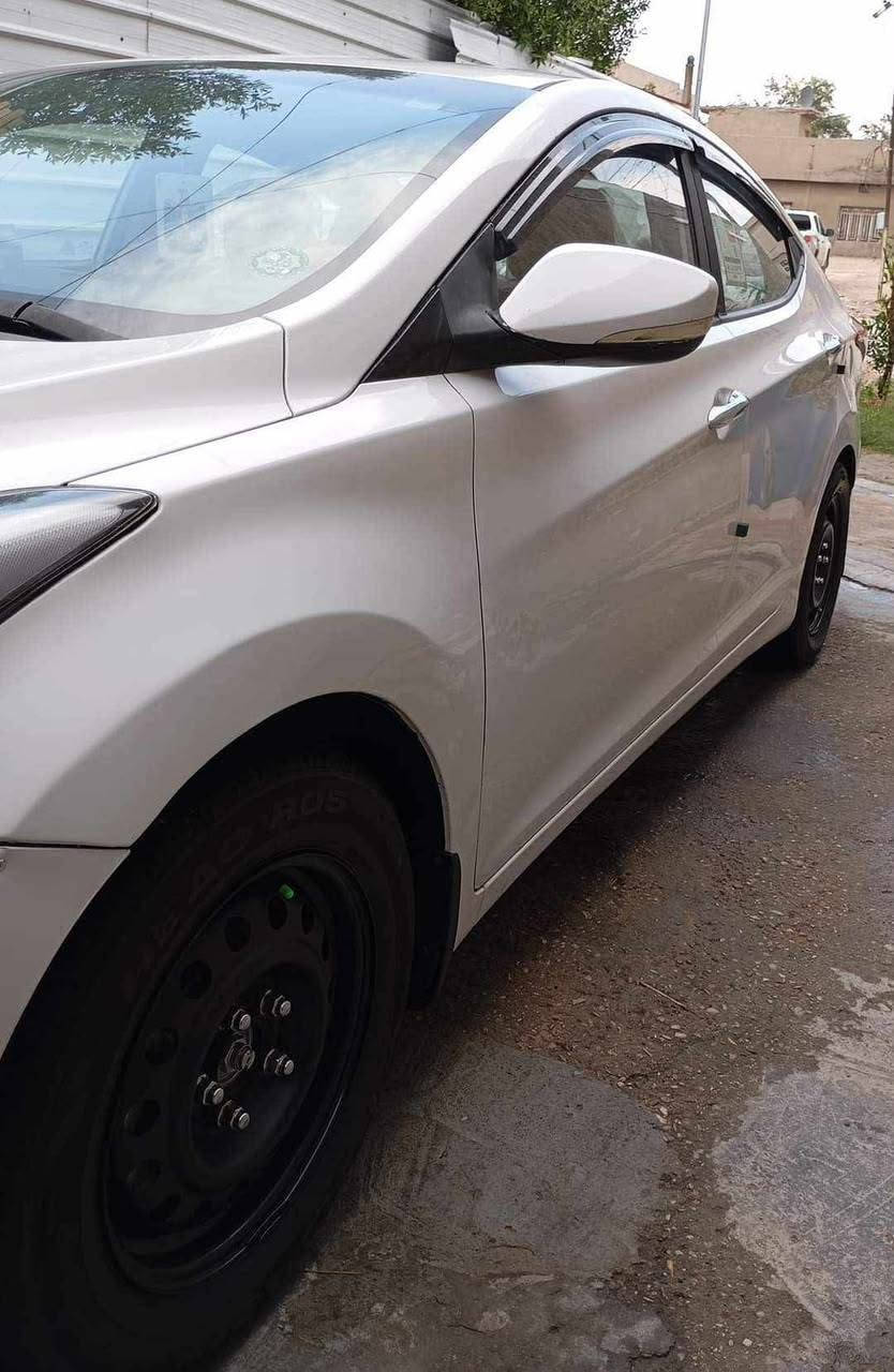انتره خليجي
مديل 2014
دوش 1800محرك 
رقم بغداد مشروع وطني 
3قطع صبغ  تبريد  شغال بدون حادث
السعر 105وبيها مجال بسيط 
***********
