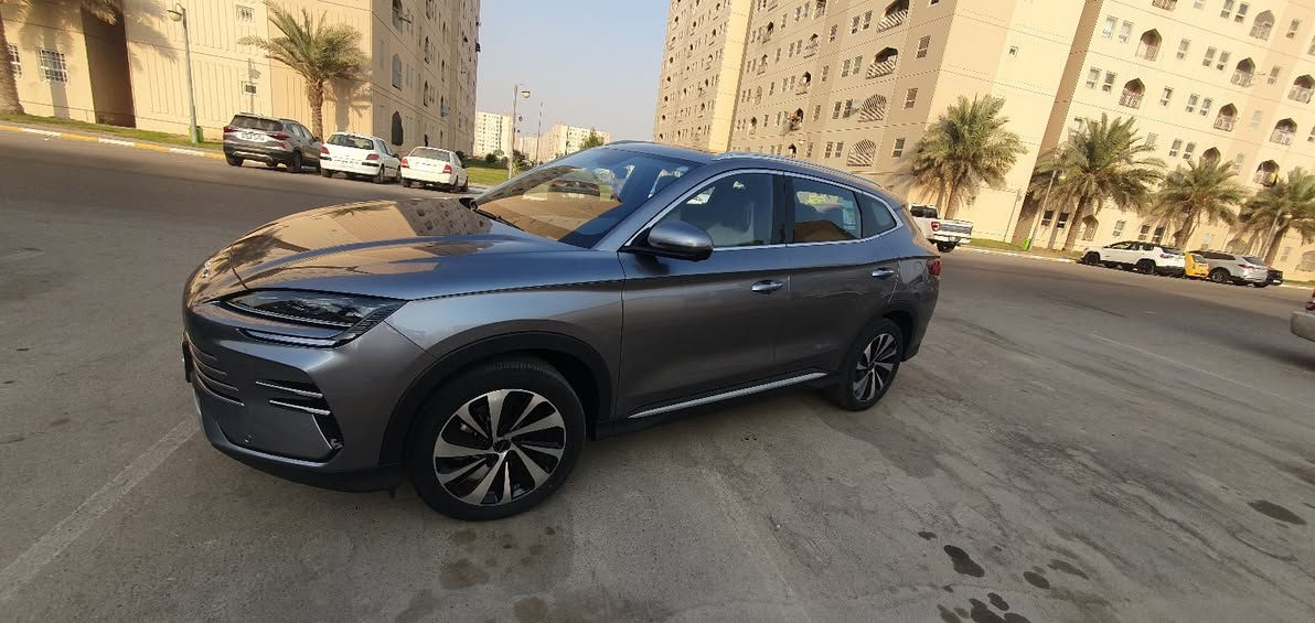 سونج بلاص خليجي وكالة شركة NAT الجزيرة 
مرقم اربيل وجاهز
وارد خليجي شركة بي واي دي اربيل 
اللون رصاصي 
مرقمة وجاهزة اربيل 
محرك 1500 تيربو جارجر  dmi 
دفع امامي FWD
ضمان السيارة ٦ سنوات او 150 الف km 
ضمان البطارية 8 سنوات او 200 الف km 
سبير موجود 
بانوراما 
كامرة 360 درجة 
رادارات 
مخرج الشاحن type 2 
تمشي بالشحن 90 km 
كرسي السائق كهرباء 
نظام السيستم عربي 
بصمتين وكارت 
دخول ذكي 
كل المواصفات بيها
السعر 32 مليون 
شرط تحويل مباشر 
للمعلومات
 00905616145162  واتساب فقط 
اتصال
***********
ملاحظة 
اخوان سعر السيارة مال الوكالة يختلف عن سعر سيارات المعارض 
ورقم اربيل بفلوس وليس مجاني بغداد, العراق
