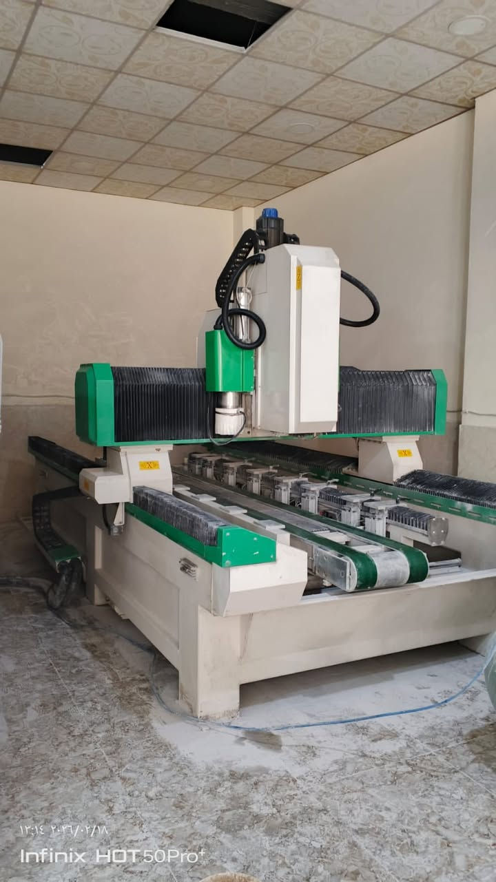 السلام عليكم مكينة للبيع خاصة بقص المرمر والبورسلين قاطعة+ ثقب
اسم المكينة CNC 
فول اتوماتيك وتحكم ذاتي عن طريق الحاسوب عن بعد المكينة مشتغلة 49 مرة 
للاستفسار خاص او عل رقم ***********
