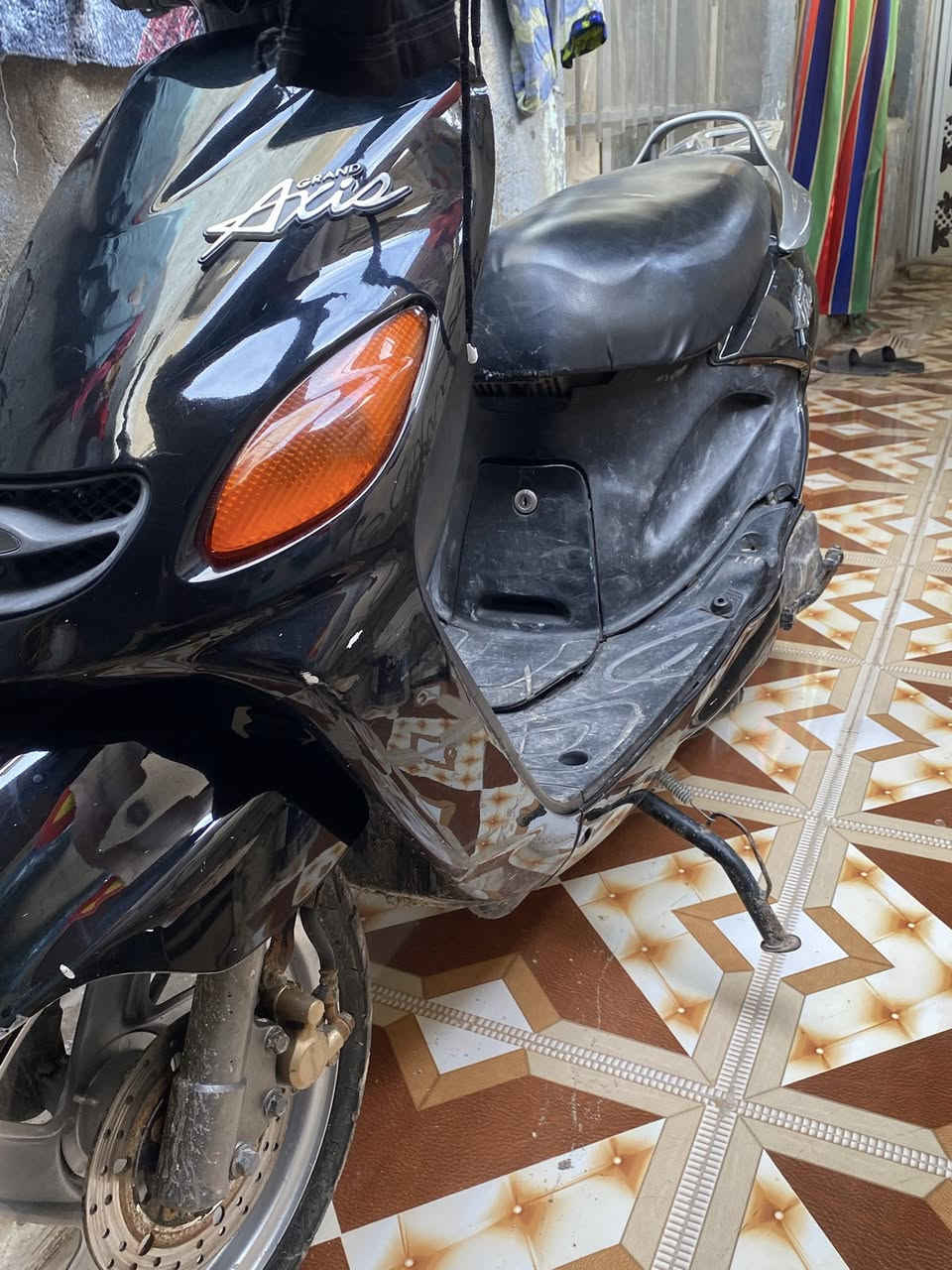 للبيع او مراوس حسب قناعه دولفين اكزز مفتوحه قطع بلاد مو تجاري ومثل مشوف نضافه كدامك كفر جديد اصلي زوج تواير جدد ب ٤٥٠ وبيهه مجال قليل مكاني عصافير رقم الاتصال فقط ***********

رقم وتساب ***********
