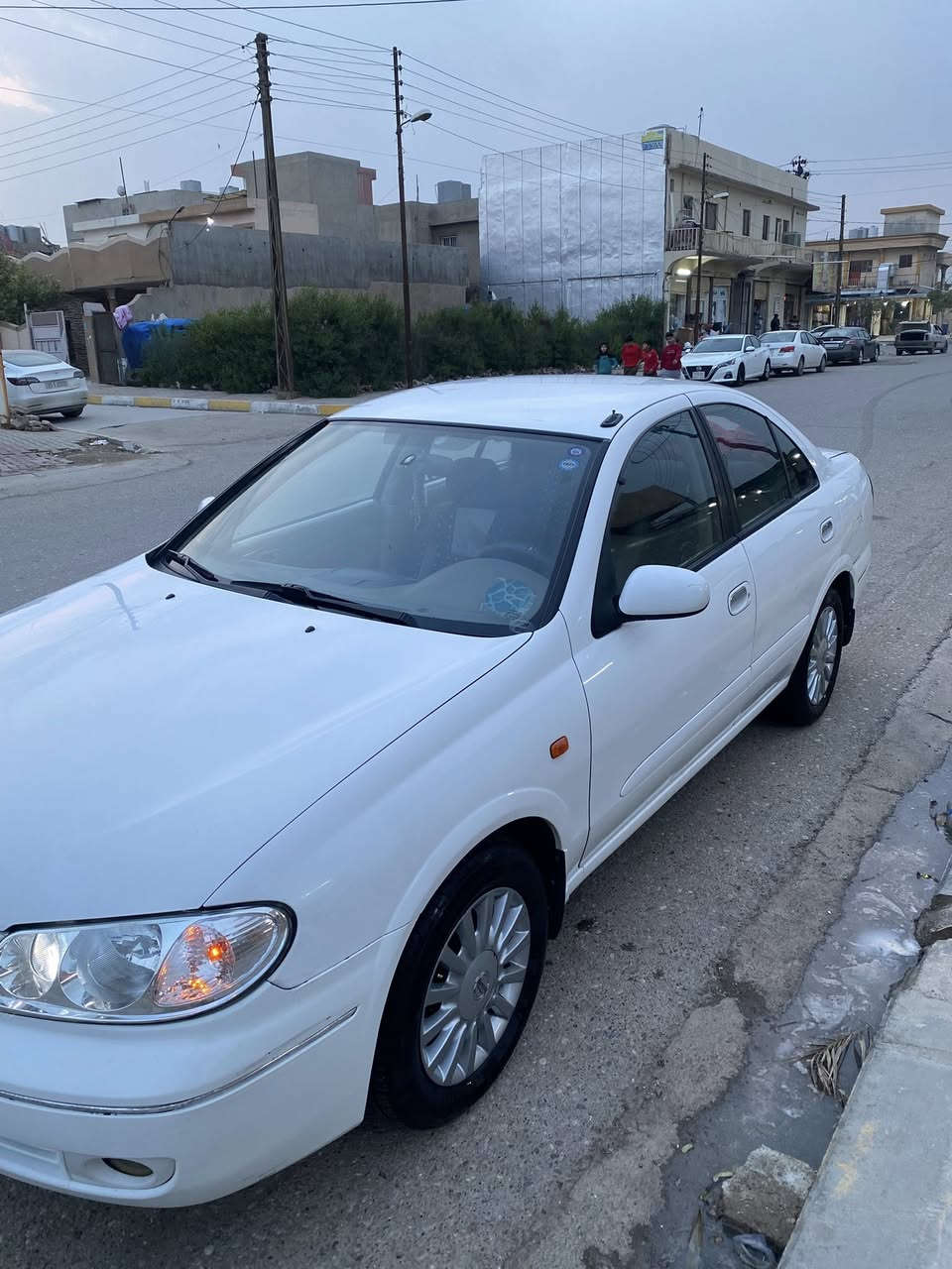 البيع نيسان ياباني موديل 2009 كير اوتماتيك محرك اسود مرغوب رقم سليمانيه دولي سنويه جديد 27 بدون صبوخ دربه بل صنتوق ما واصل بل حوض جامات كهربائيه دفتر بانزين بي سعر 110 بي مجال رقم ***********  علوان كركوك
