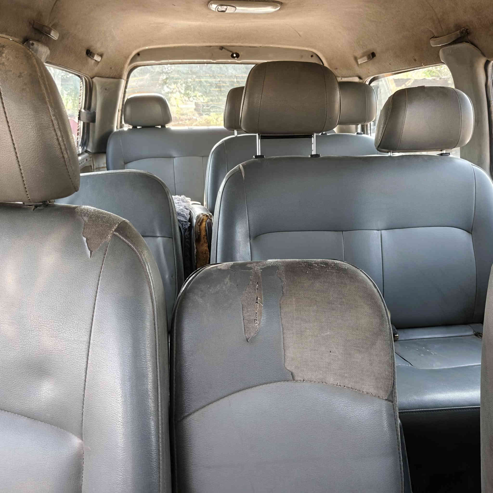 السلام عليكم للبيع  ستاركس مديل ٢٠٧ مكينه وكير تخم تاير ماتذب عليه كلشي رقم قادسيه  سنويه صاقطه السياره ماندل راعيه) بيع ومراوس بسياره صالون السعر ٣٥ العنوان واسط الموفقيه ***********
