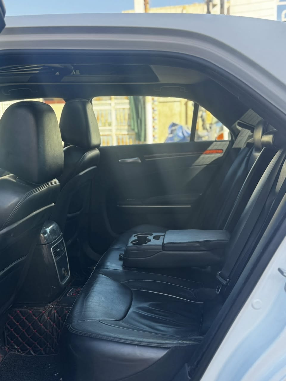 🚗 للبيع كرايسلر 2014 فول مواصفات – كندية 🇨🇦
🔹رقم اربيل الجديد 💎
🔹 المحرك: 3600 سي سي
🔹 العداد: 260 ألف كم
🔹 المواصفات: فول كامل
🔹 فتحتين سقف
🔹 شاشة كبيرة
🔹 كشنات جلد أصلية
🔹 تدفئة وتبريد للمقاعد
🔹 كفالة عامة
🔹 الاستخدام: شخصي
🔹 السيارة نظيفة جداً وجديدة بمعنى الكلمة
🔹سنويه ل2030
💰 السعر: على السوم للجادين فقط
📞 للاستفسار: ***********

السيارة جاهزة للفحص من الصدام إلى الصدام ✔
