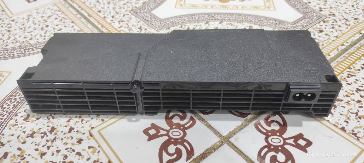بورسبلاي بلي٤ فات 
٥ بن 
جديد 
السعر ١٠ الاف


**إذا كنت صاحب هذا الإعلان وتريد حذفه لأي سبب، رجاءا أرسل رسالة إلى الدعم الفني**