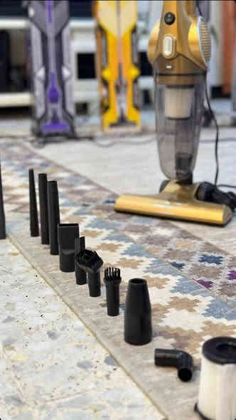 #المكنسة_الاعصار🔥 رجعت توفرت 
مكنسة عمودية من ماركة امبليوم 
‏🔺 3x1 مكنسة كهربائية عمودية ، مكنسة يدوية ، مكنسة سيارة .
🔺خفيفة الوزن ومريحة في الحركة .
🔺فلتر عدد 2.
🔺تنظيف فعال للأسطح وحتى الاماكن الضيقة لوجود ملحقات مخصصة للأماكن للضيقة والتي حتى لايمكن الوصول اليها .
🔺بدون كيس حيث يسهل استخداماها وتفريغ النفيات منها .
🔺انبوب المقبض مصنوع من الالمنيوم .
🔺 مزودة بعجلات عدد ٢ لسهولة المناورة بالجهاز .
🔺ملحق لكنس الزوالي والمفروشات .
🔺9 ملحقات مخصصة للأماكن الضيقة والتي لايمكن الوصول اليها .
🔺ملحق عدد 2 مزود بفرشات .
🔺 يمكن استخدامها لتنظيف دواخل السيارات .
🔺بقدرة 600 واط حقيقي .

للحجز و الاستفسار مراسلة الصفحة📩📩
او الاتصال بالرقم *********** واتساب 

تتوفر خدمة توصيل لجميع المحافظات🇮🇶🚐🚐
💒العنوان: ديوانية حي العسكري الثاني خلف المركز الصحي زورونا تجدون مايسركم 🌹
