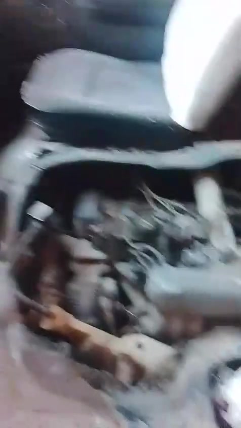 سلام عليكم من رخصت مدير الكروب المحترم سياره هايسه بوز البيع اومراوس سياره زغيره سعر مليونين ونص وبيه مجال  مكينه وكير جديد وكسل سياره ماندل راعيه ***********

