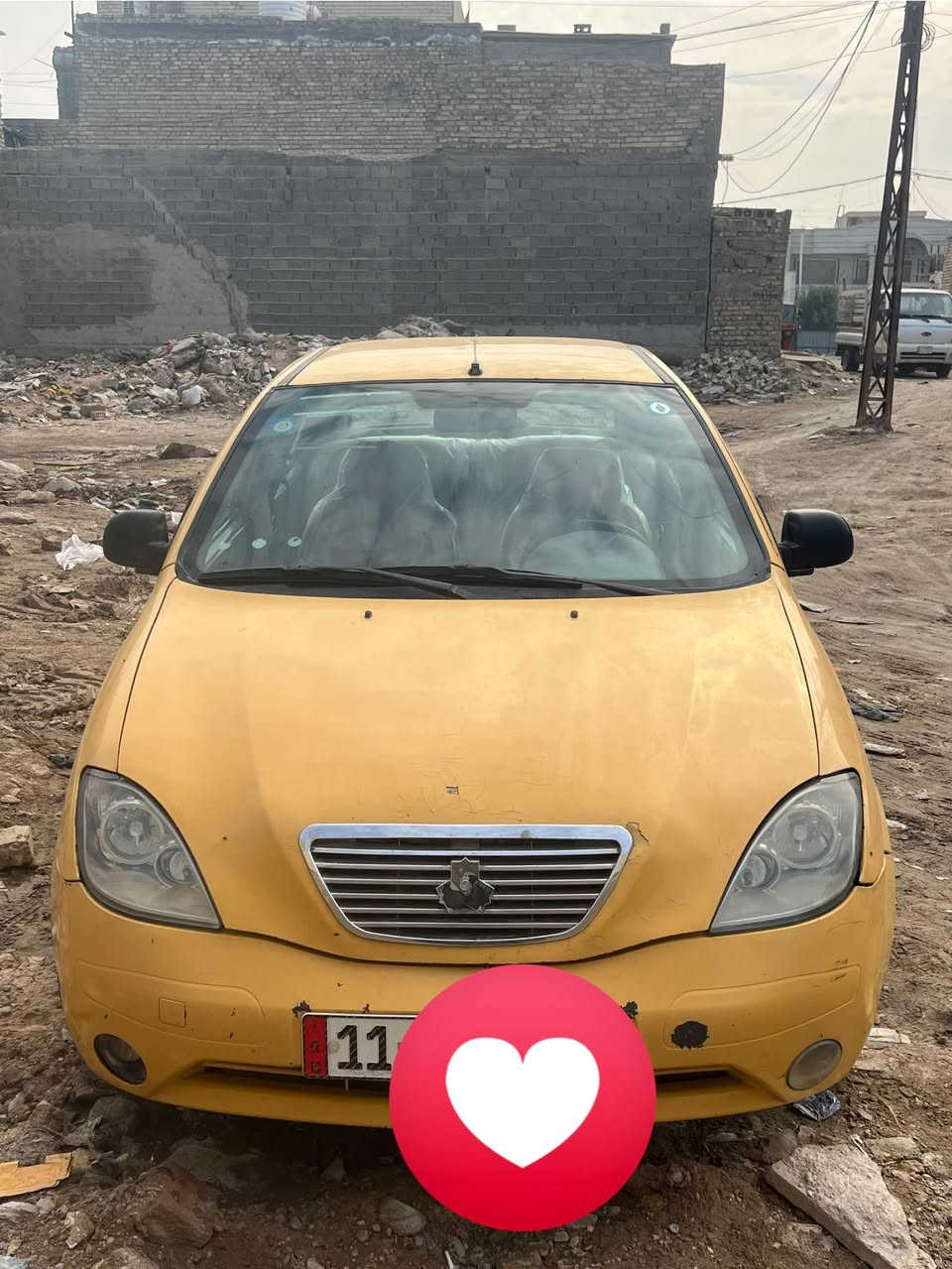 السلام عليكم شباب طيبه موديل16 سنويه  صدر جديد تخم تاير دوسهم ارضيه كله جديدتدفئه تبريد كله شغال كهربائيات كلها شغاله سياره خير من الله متصرف ربع گبل للشارع مدينه الصدر ***********
