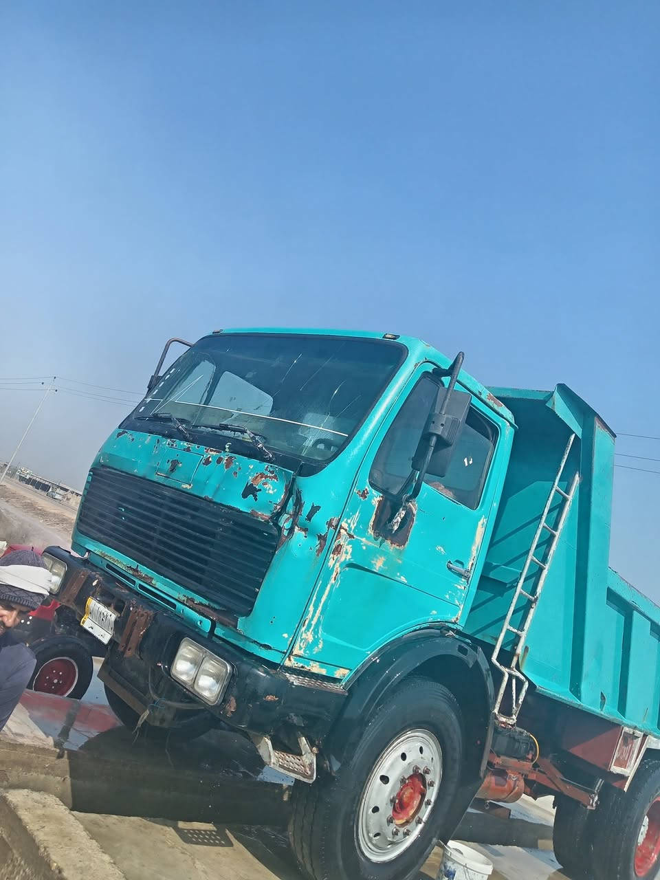 البي موديل 75السياره جاهزه للعمل  مكينه ٢٨كير ١١١اكسن جيف تخم تاير
مكان السياره الديوانيه الحمزه الشرقي *********** السعر ١٣٠
