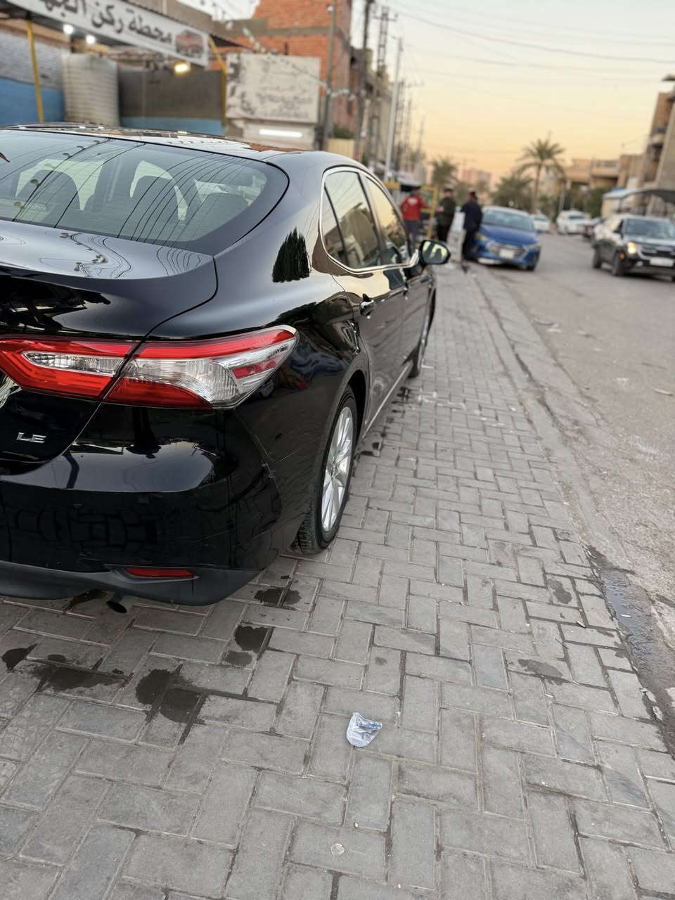 تويوتا كامري 
وارد امريكي 2018 le 
سياره بدون صبغ كلين وبيها سونار 
بيها شخوط بسيطه مال شارع 
ماشيه ١٥٠ الف كيلو 
هزه جديده سنويه لل٢٠٣١ 
السعر ١٨٦ مكانها بغداد 
***********
