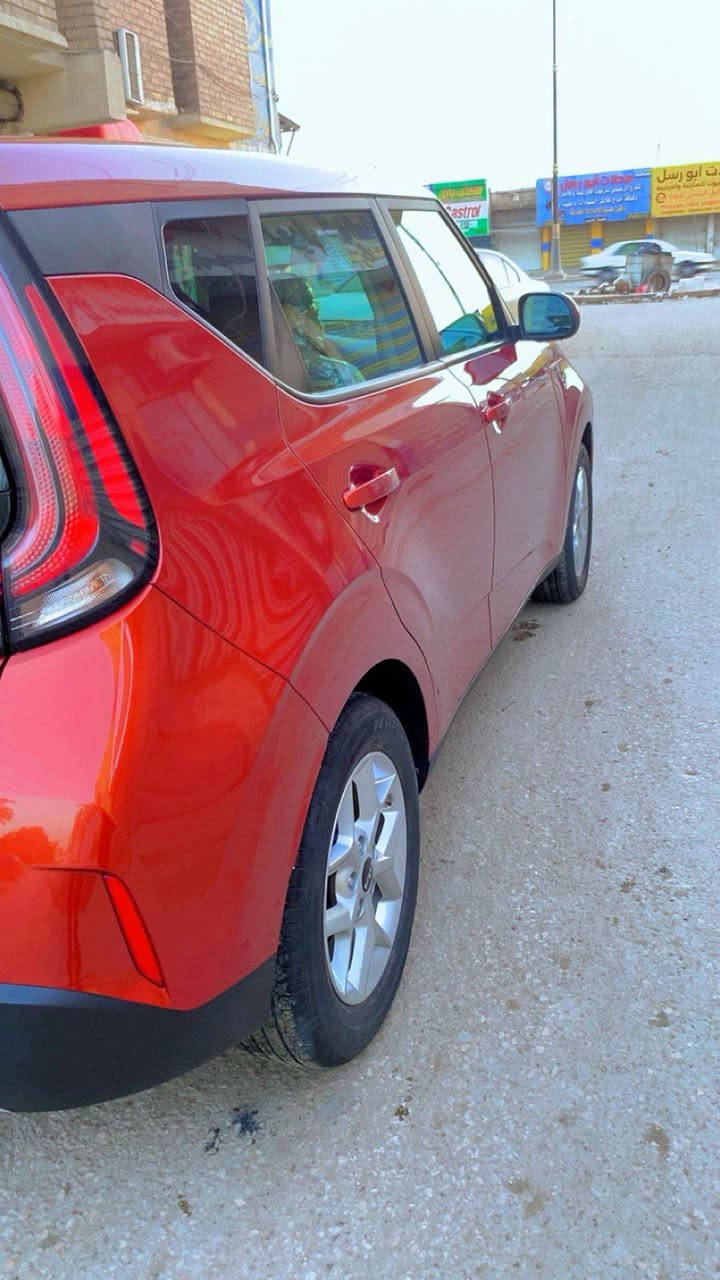 السلام عليكم
للبيع كيا صول 2023
وارد امريكي حادثه بارد بالبنيد فققط واجه بيه باب كلير من امريكا
ماشيه 33
وارد امريكي 
محرك 2000 دوش 🚀 
رادار امامي
رادار خلفي
رادار جانبي
شاشة كبيرة
كامرة دوارة
تحديد مسار
قيادة ذاتيه
توقف ذاتي 
تنبيه عند مغادرة المسار
سيارة جاهزة وكاملة بدون نقص
السعر167 بيه مجال بسيط للاستفسار ***********
