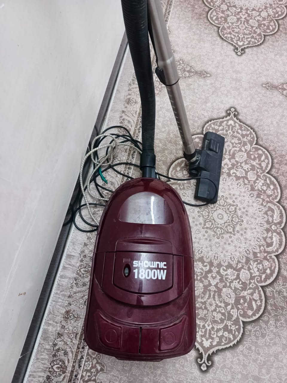 مكنسة كهربائية نظيفة مثل ماموضحة بلصورة ب20وبيهة مجال +سبلت الحافظ ٣ طن سعره ٤٥٠ تدفأ تبريد شغالات مكانه العبيدي شهداء العابد للتفاصيل الاتصال بالرقم ***********
